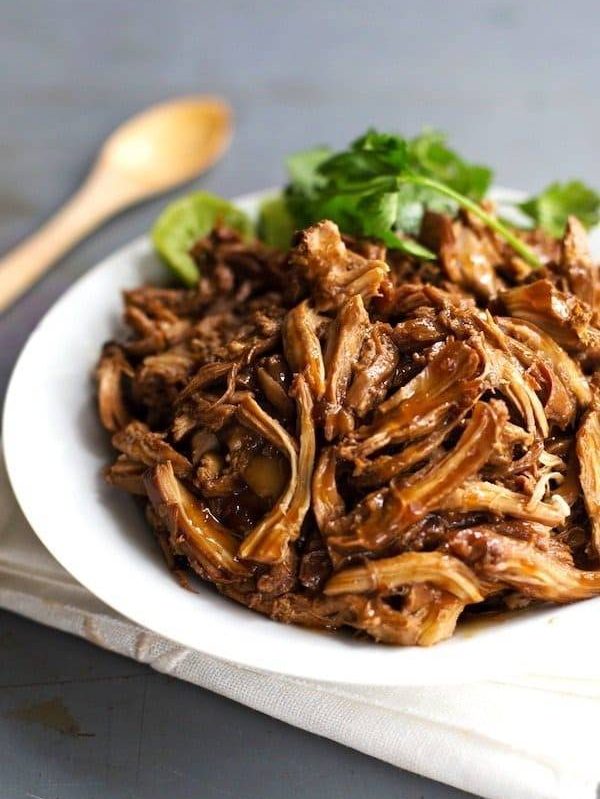 Honey Glazed Crockpot Chicken Adobo - simple pantry ingredients, hardly any hands-on time, 200 calories. | https://fatloss-progress.today