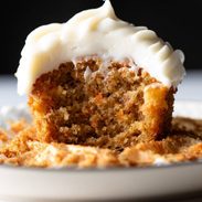 Carrot Cake Cupcakes pin.