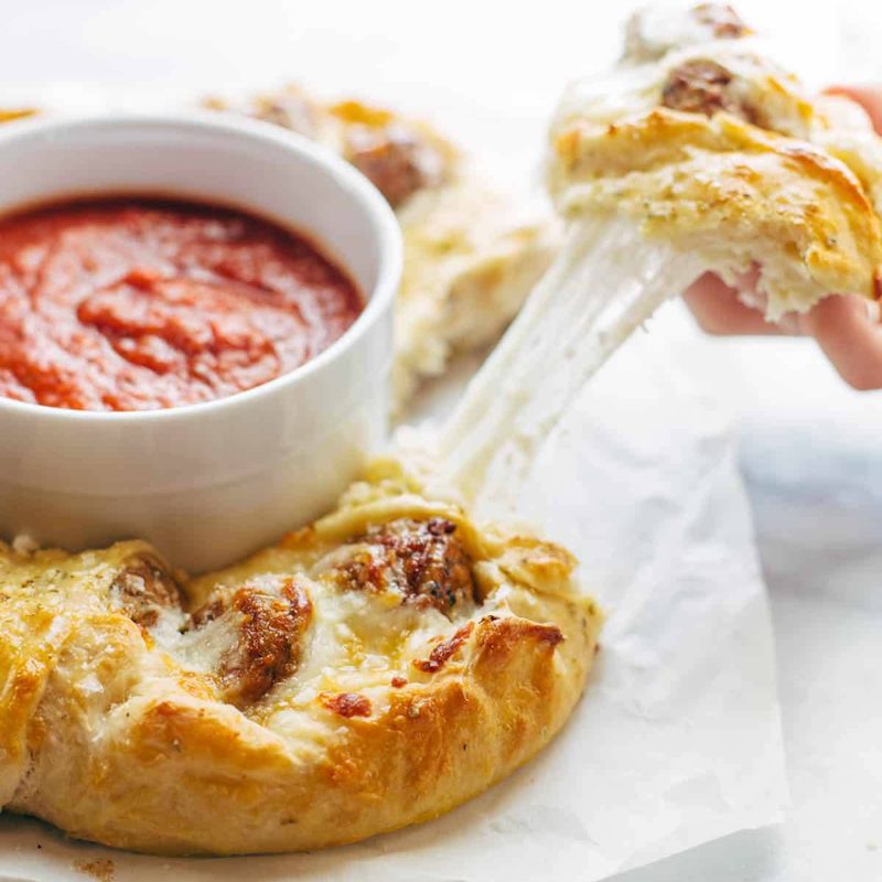 A picture of Cheesy Meatball Pull-Apart Pizza Ring