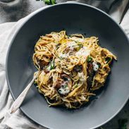 A picture of Creamy Garlic Herb Mushroom Spaghetti